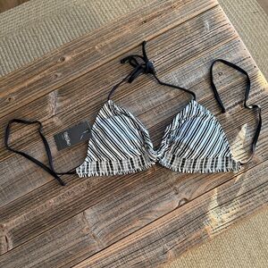 NWT Mossimo Black and White Striped Bikini Top - Large